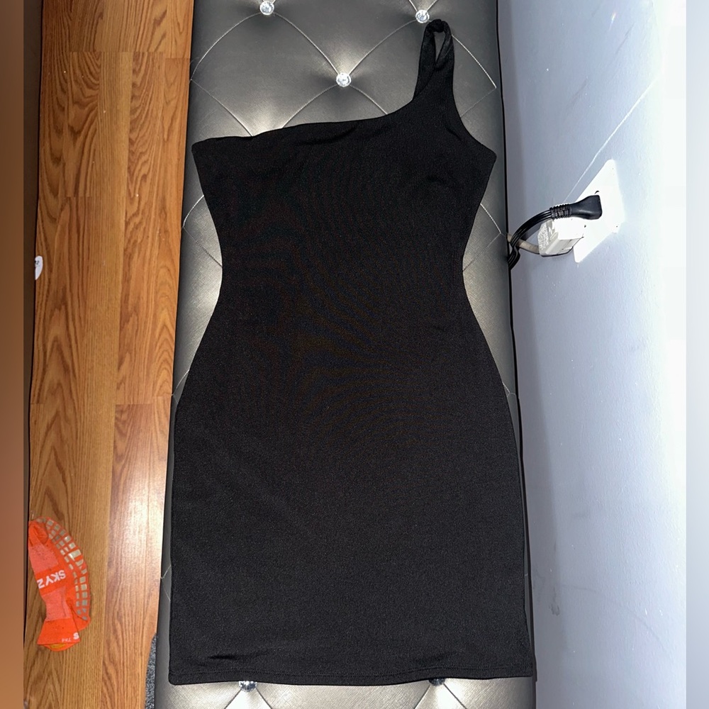 Naked Wardobe one shoulder dress